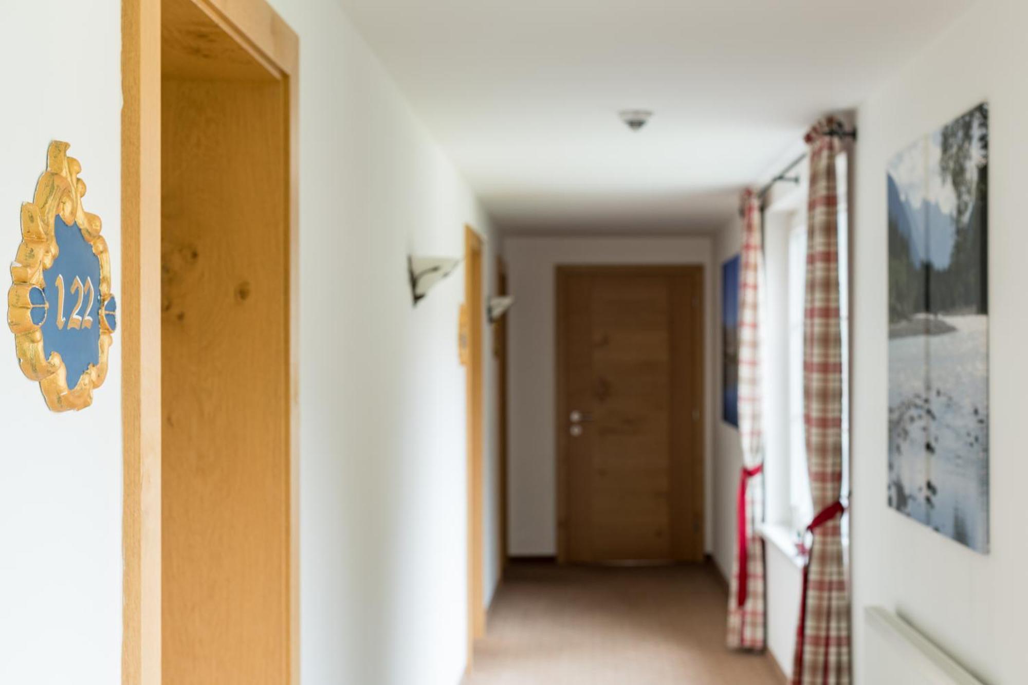 באך Hotel Post מראה חיצוני תמונה